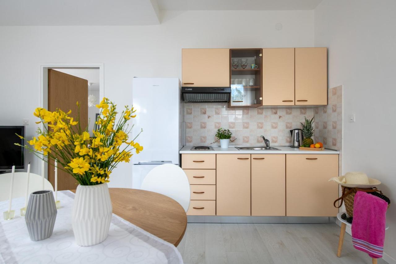 Apartment Alex Labin  Eksteriør bilde